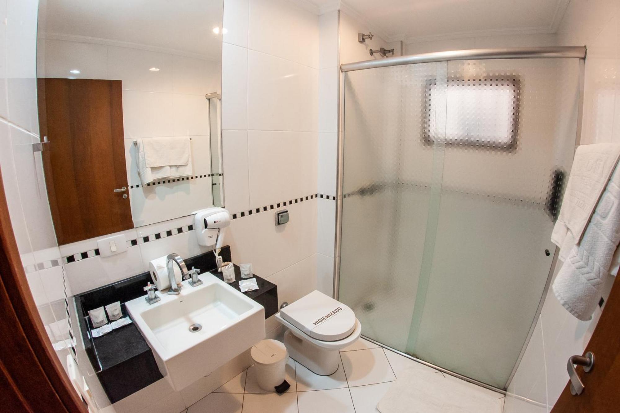 London Hotel Londrina Bilik gambar