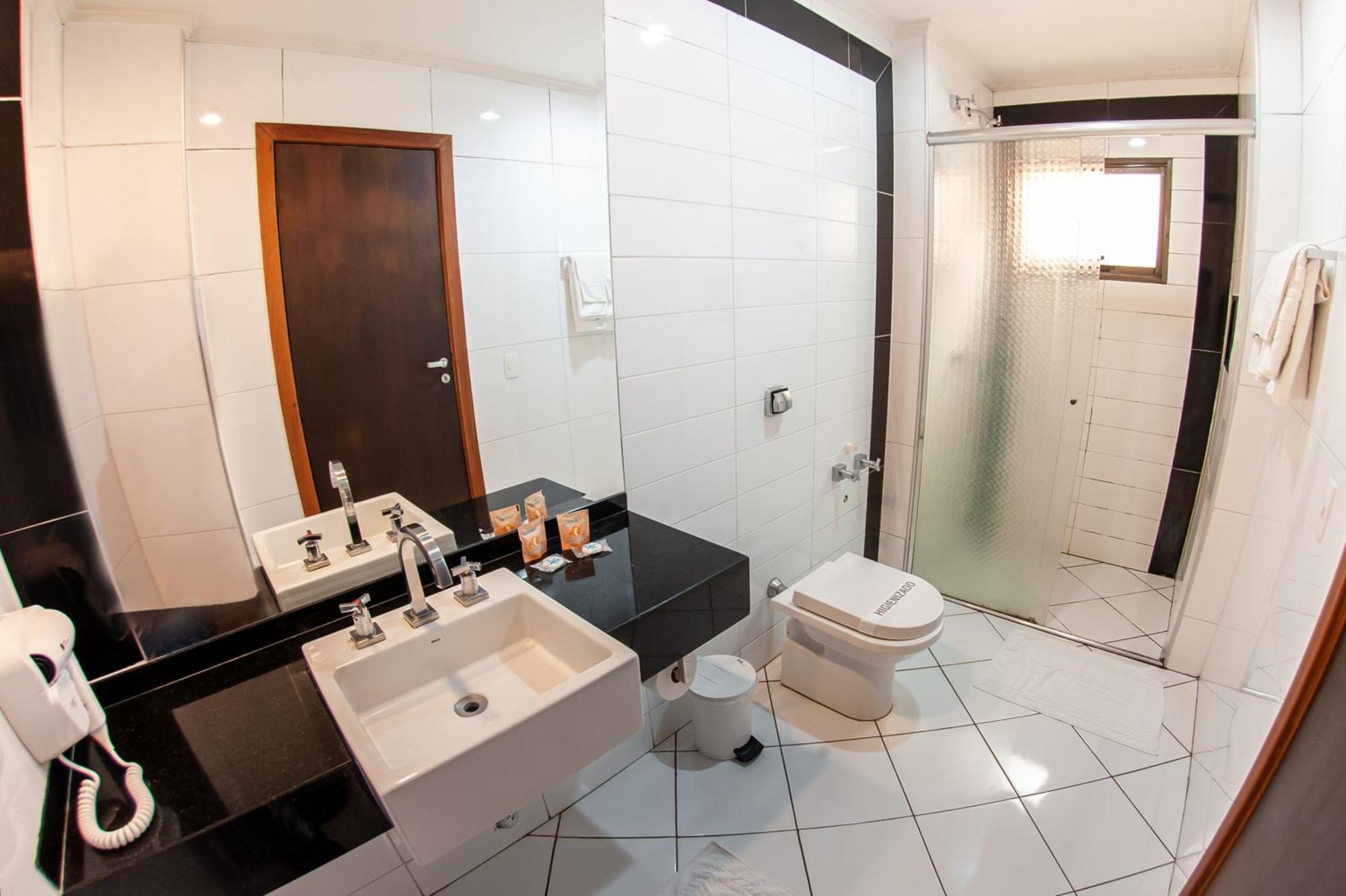 London Hotel Londrina Bilik gambar